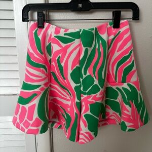 Lilly Pulitzer Neri Flare Shorts in Sneaky Tiki